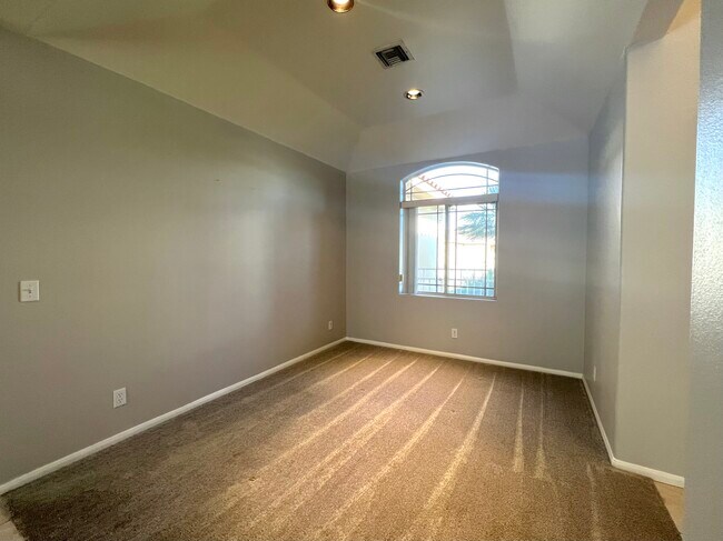 Formal dining room - 30775 Avenida del Yermo
