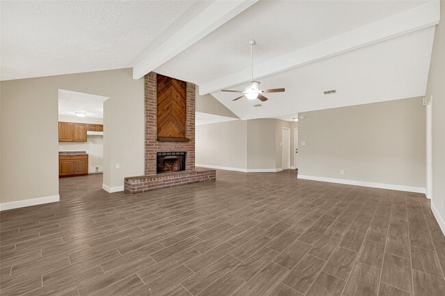 Building Photo - 13439 White Cliff Dr