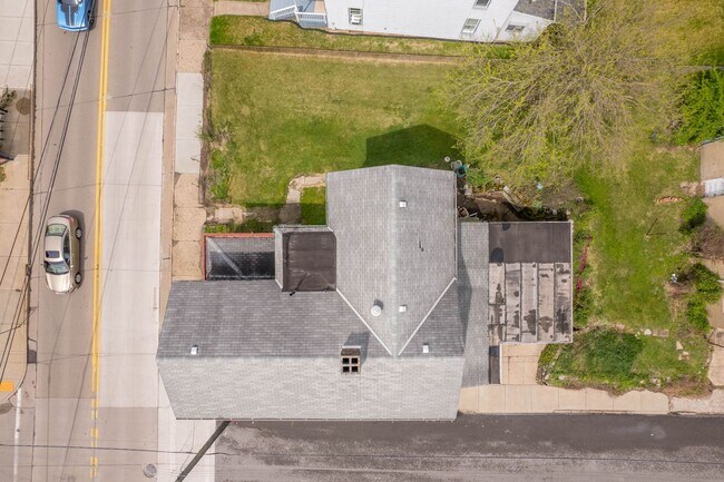 Foto del edificio - 571 Washington Ave