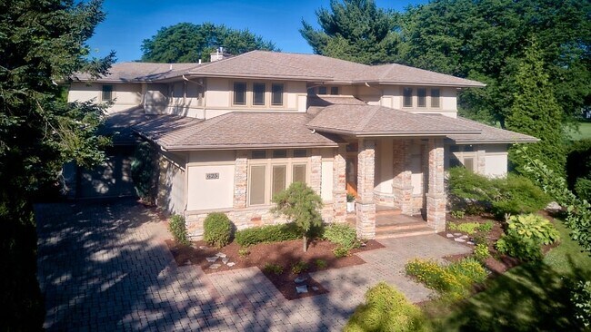 Building Photo - 625 Bowling Green Ct