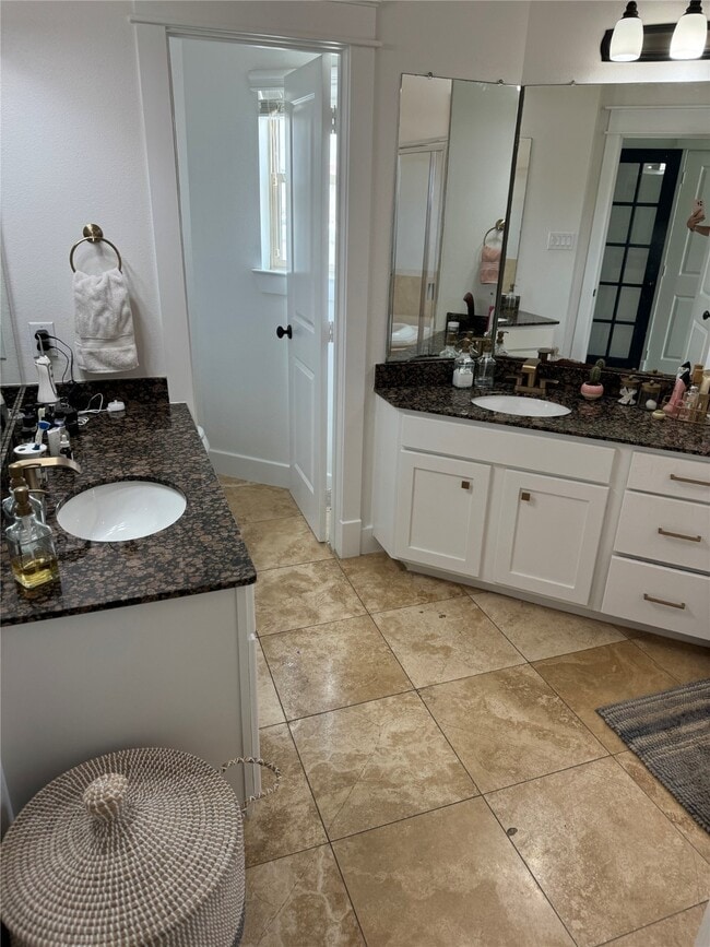 Building Photo - 4912 Rose St