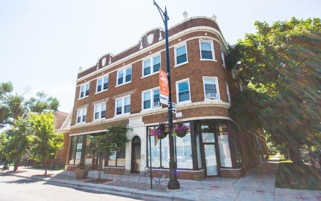 Primary Photo - 2055 W Irving Park Rd
