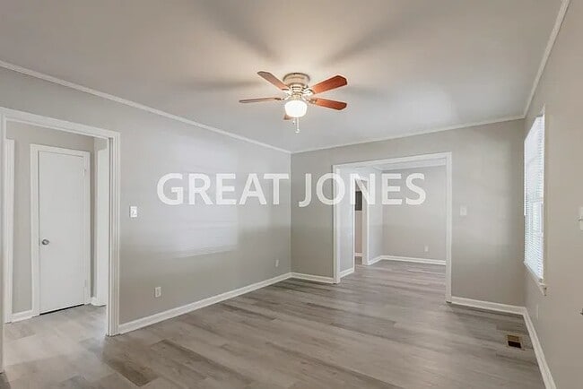 Building Photo - 142 Briardale Ave