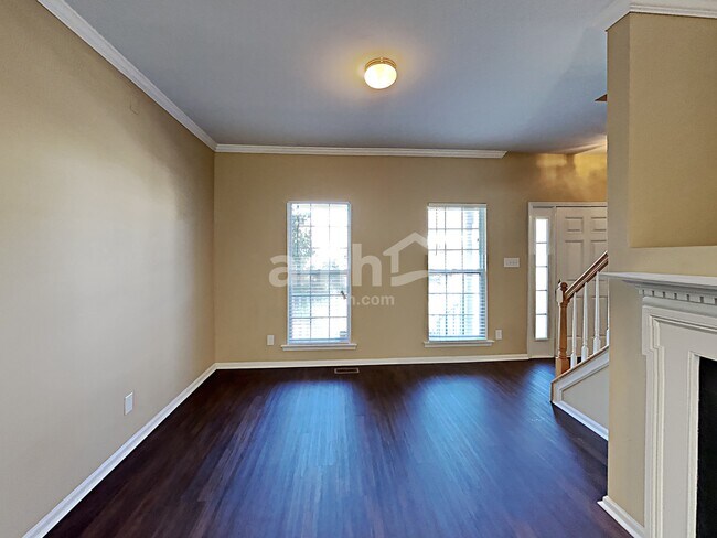 Building Photo - 3104 Gross Ave