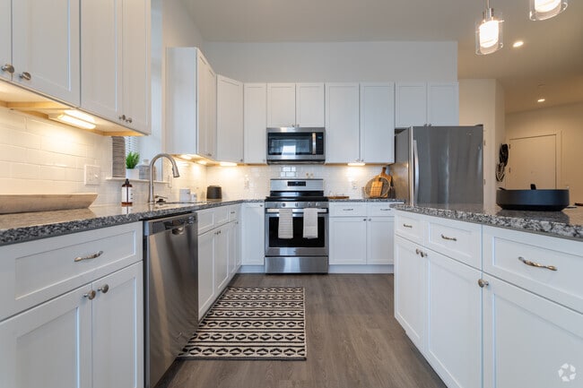 Kitchen - 335 Bala Apartments