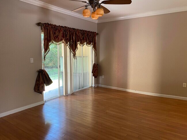 Foto del edificio - 610 Princess Dr