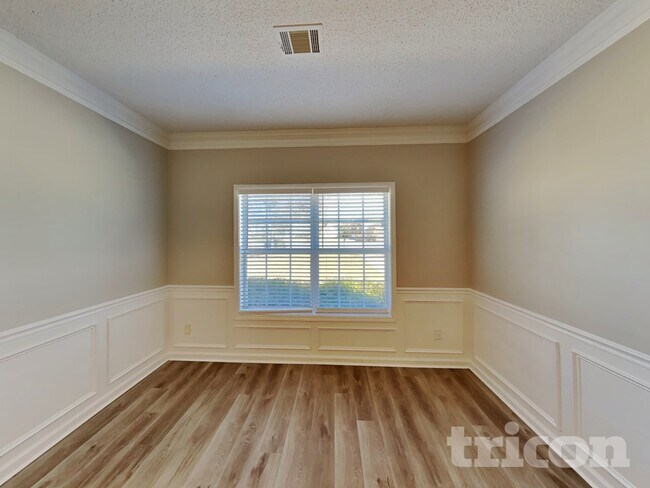 Building Photo - 10481 Sand Ct