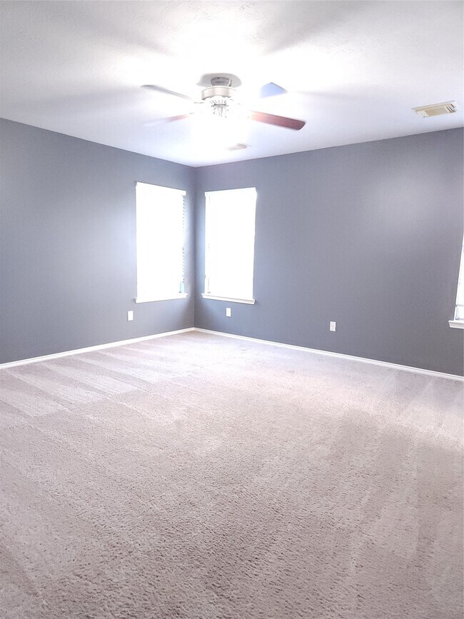 Foto del edificio - 3827 Brook Garden Ln