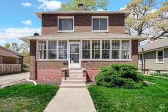 Building Photo - 8830 Parrish Ave