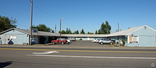 Mckenzie Cottages Apartments Springfield Or Apartments Com