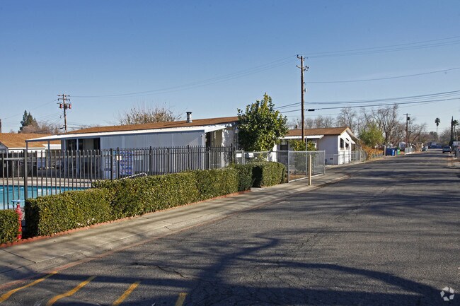 Mobile Home Park - 5050 Roseville Rd