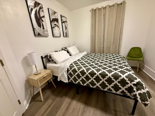 Photo - 747 Fourth St Townhome