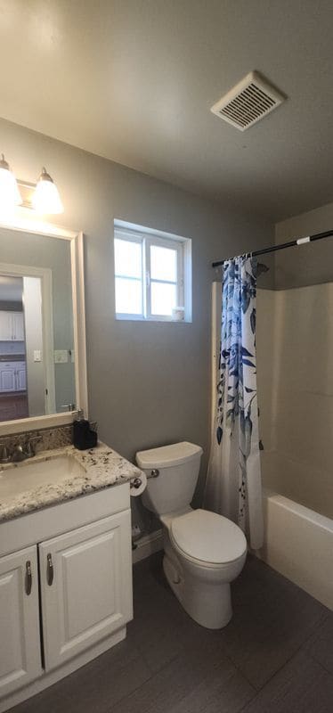 Foto del edificio - 1608 E Banyan Ct
