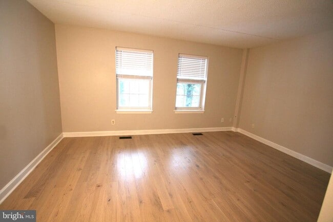 Building Photo - 3924 Chesterwood Dr