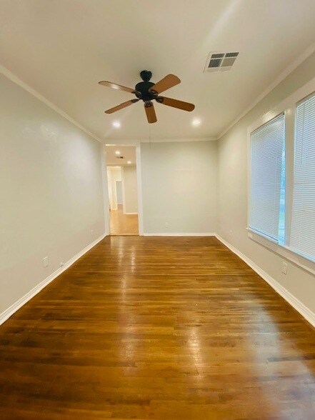 Foto del edificio - 4729 Walker St