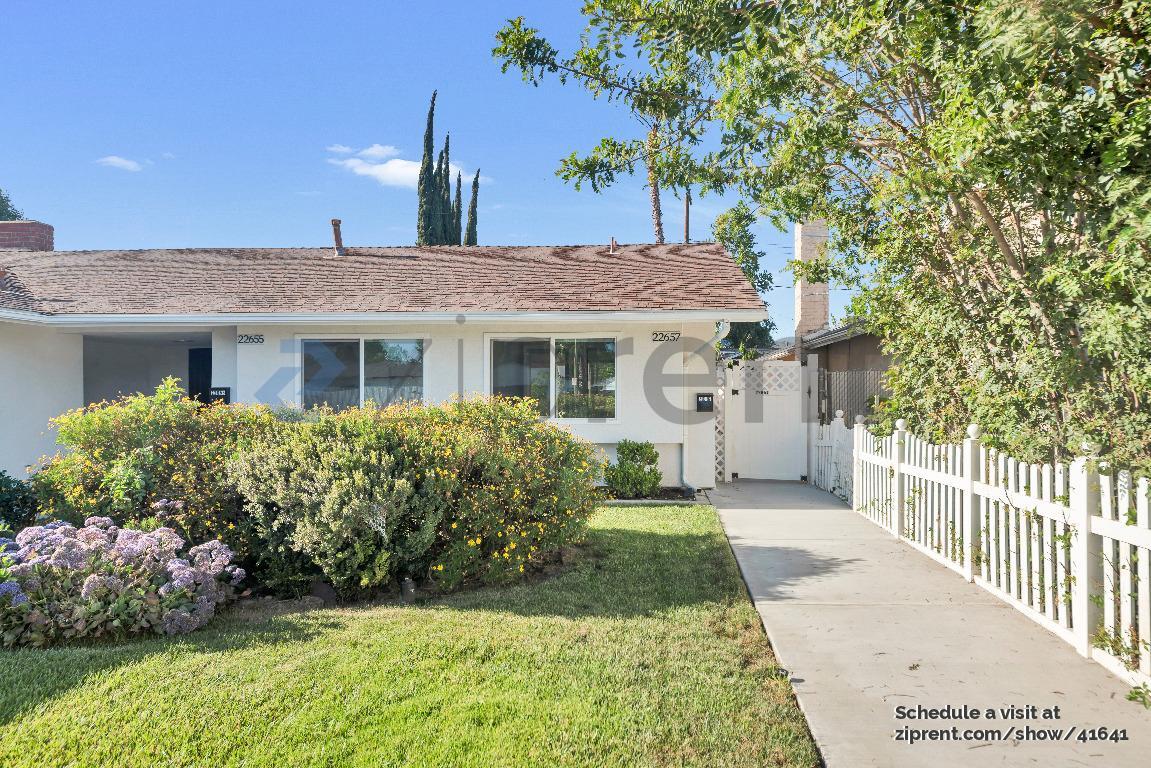 Foto principal - 22657 Strathern St