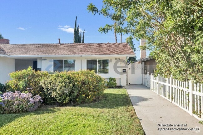 Building Photo - 22657 Strathern St