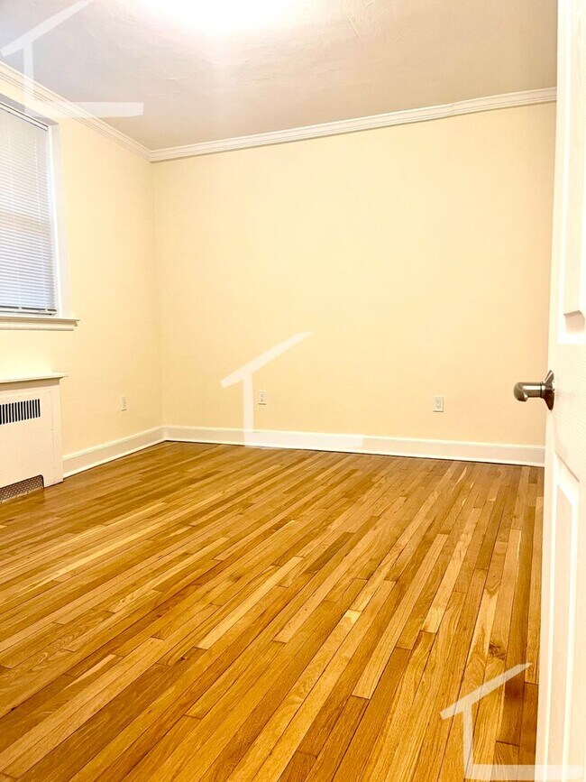 Foto del edificio - Avl NOW - No Fee! Beautifully renovated 1BR near Washington Sq, MBTA