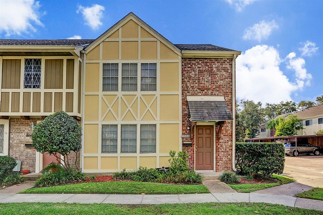 Building Photo - 10458 Hammerly Blvd