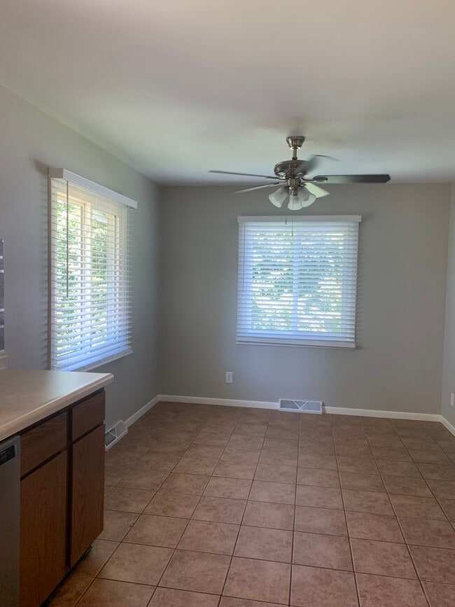Dining Room - 6859 Sunset Meadow Dr