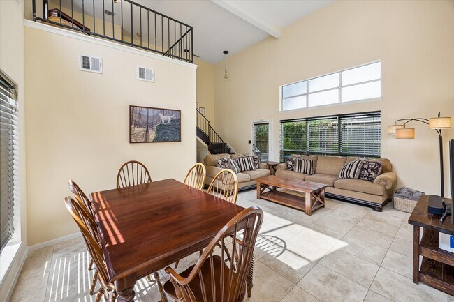 Building Photo - 963 Althea Dr