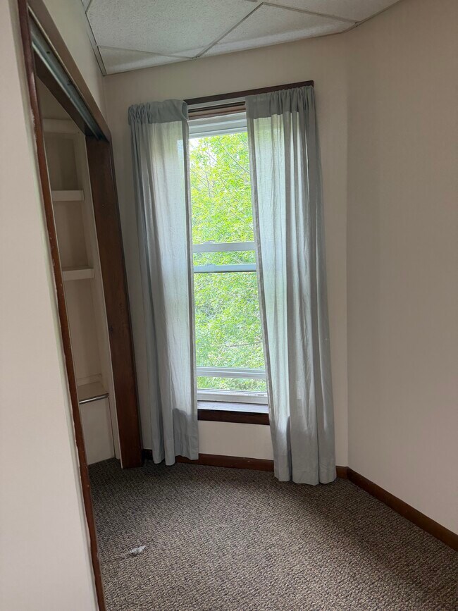 Foto del edificio - 1012 E 3rd St