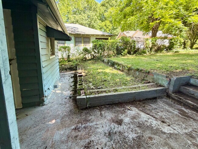 Foto del edificio - 964 Dill Ave SW
