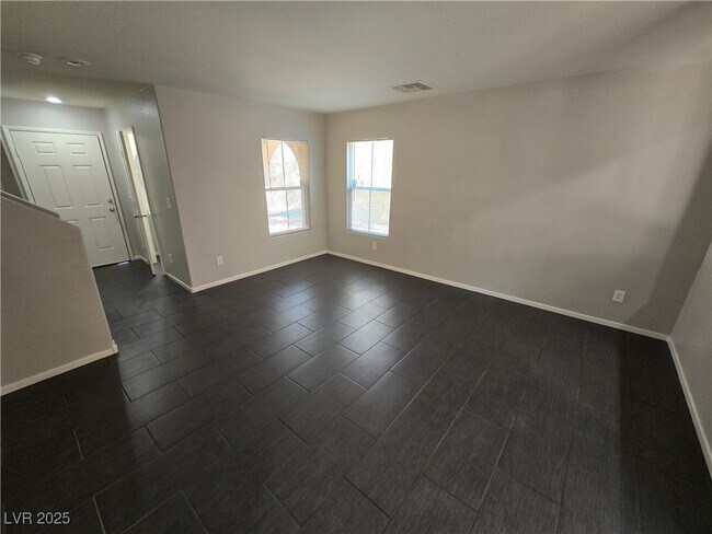 Foto del edificio - 11150 Ranch Valley St
