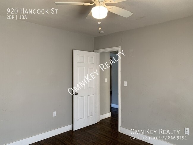 Building Photo - 920 Hancock St