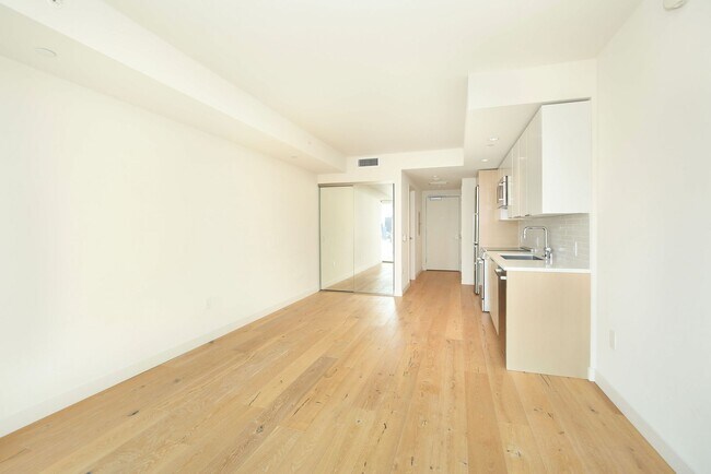 Foto del edificio - Aeo Studio Available Now!