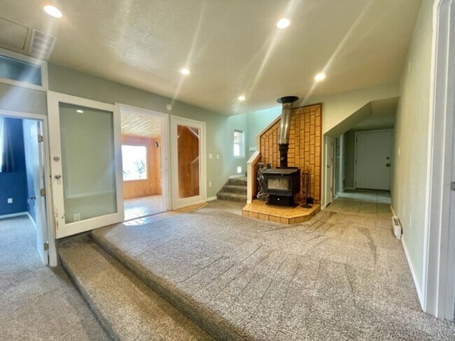 Building Photo - 539 Stevens Cir