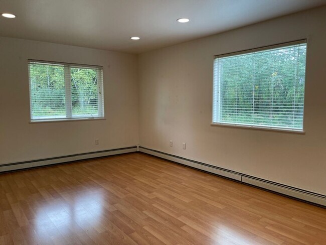 Foto del edificio - 4683 Bluegill Rd