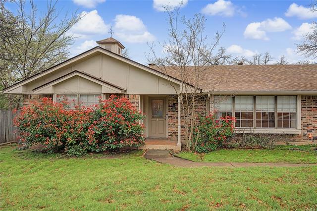 Building Photo - 3200 Hickory Ct