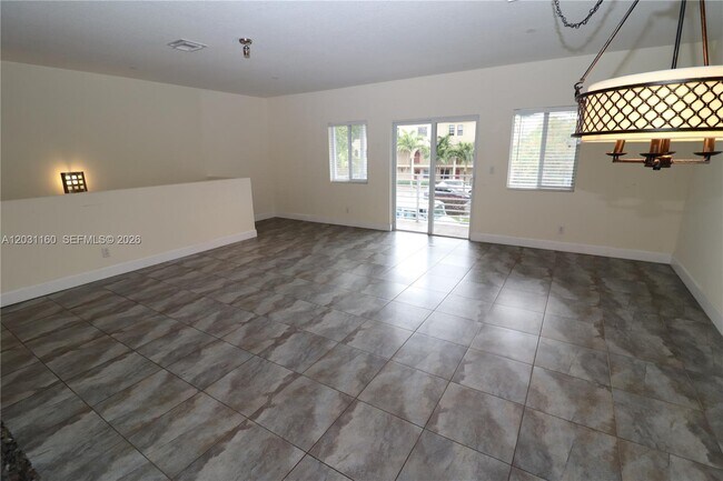 Foto del edificio - 609 NE 28th St