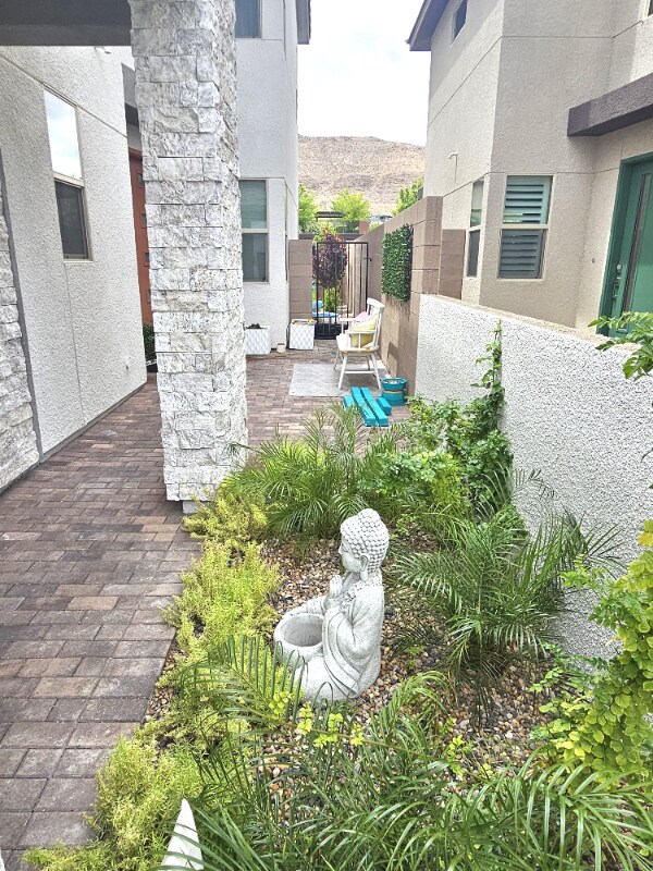 Building Photo - 6333 Redstone Hls Dr