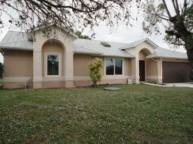 Building Photo - 3825 SW Koba St
