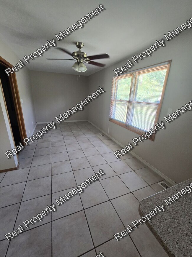 Foto del edificio - Freshly painted 3 Bedroom Ranch