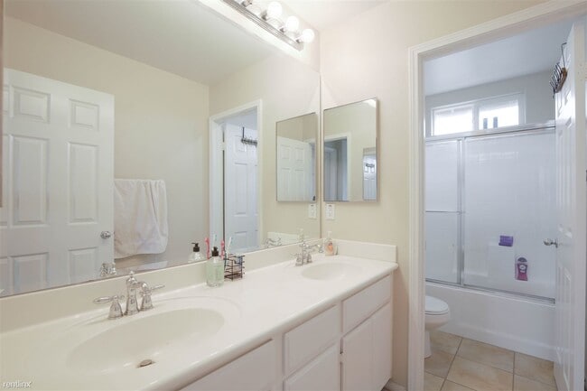 Building Photo - 5 br, 3 bath House - 36046 Joltaire Way