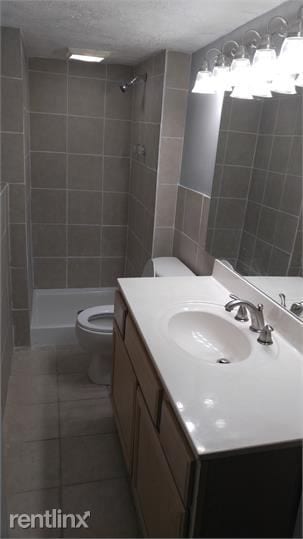 Foto del edificio - 4 br, 3 bath House - 4195 Village Square Lane