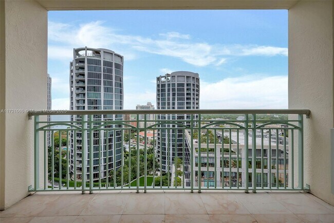Foto del edificio - 3350 SW 27th Ave