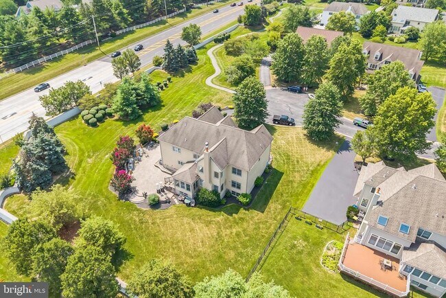 Foto del edificio - 1401 Hampstead Ct