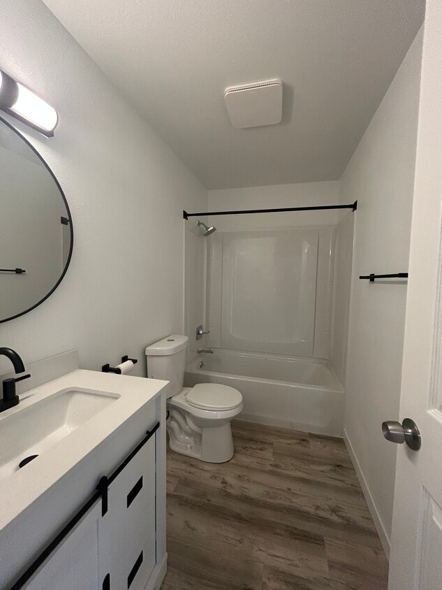 Building Photo - 1710 Muldoon Cir