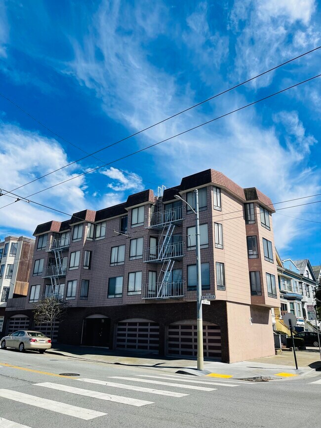Foto del edificio - 145 Balboa St