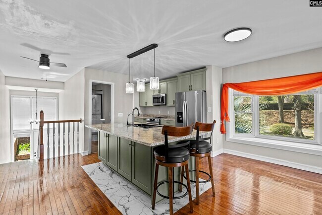 Building Photo - 1 Low Hill Ln