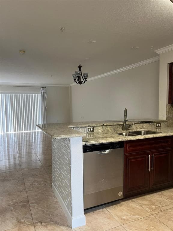 Building Photo - 13815 Fairway Island Dr