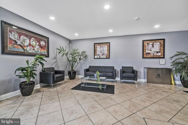 Foto del edificio - 1001 Chillum Rd