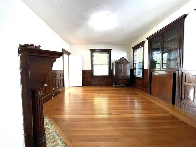 Foto del edificio - 202 Corey Rd