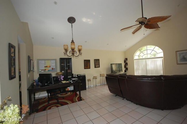 Foto del edificio - 4 br, 2.5 bath House - 2630 Bedford Mews Dr