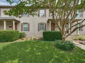 Building Photo - 6450 Bordeaux Ave