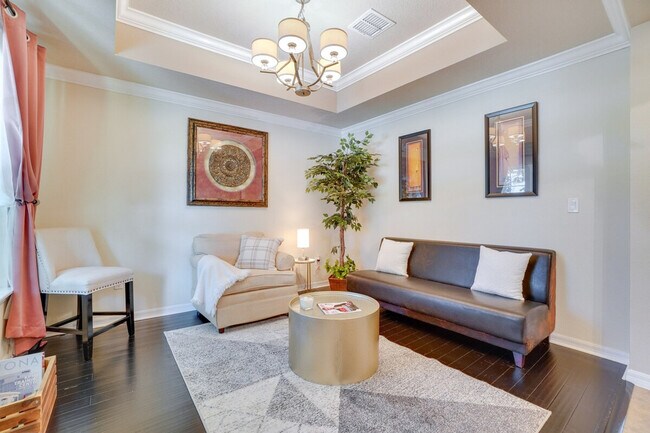 Foto del edificio - 14822 Fells Ln